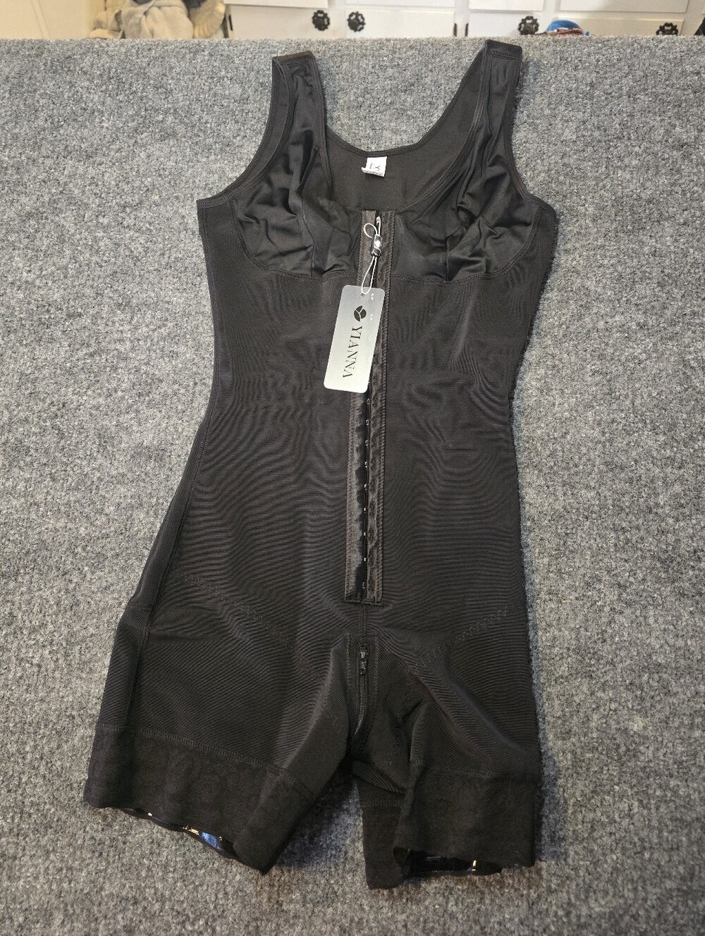 Size small black Faja